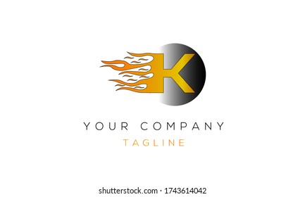 Buchstabe K Logo-Design, Buchstabe K mit Feuer/Flammen