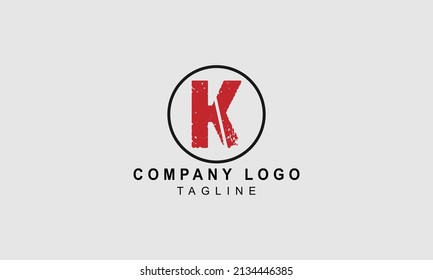Letra K diseño de logotipo premium con textura de pincel y contorno circular.