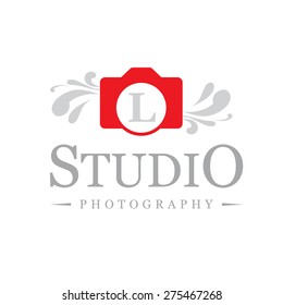 Letter L logo , creative red camera symbol floral , Elegant calligraphic ornament line art monogram logo design for photographer , Fashion & wedding photography logo design . vector illustration