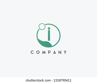 I letter logo design with circle.