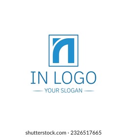 Diseño con logotipo IN Letter con tipografía moderna creativa y colores negros.