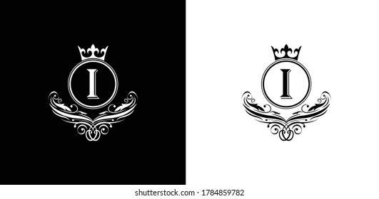 letter I logo Luxury letter with crown.  Monogram alphabet . Beautiful royal initials letter. template logo for design 
