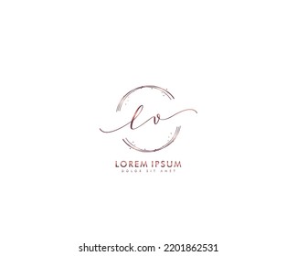 Letra LV logotipo de escritura manual inicial con firma y estilo dibujado a mano.