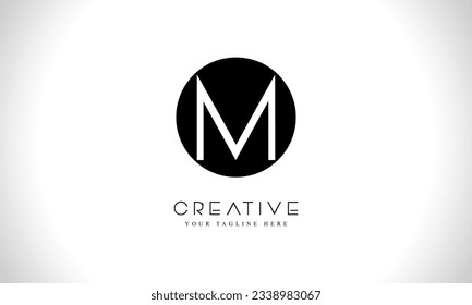 Plantilla de diseño de logotipo de forma circular de letra M con color negro
