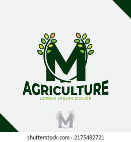 logotipo de hoja verde de letra M, icono vintage del logotipo de la granja, logotipo de la granja plana, icono de naturaleza verde