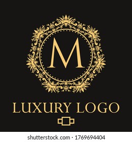 Logo de lujo de la letra M. Plantilla de diseño de carta inicial de primera calidad para restaurante, hotel, boutique, café, Hotel, Heraldic, Joyería, Moda y otros negocios