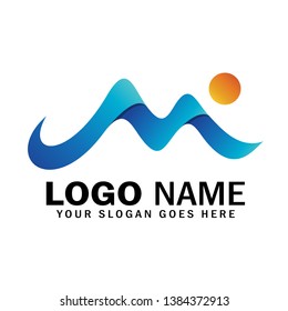 Logotipo de letra M vectorial, símbolo de montaña logo, ilustración creativa montaña