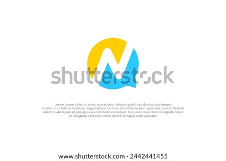 letter n and chat icon modern logo Foto stock © 