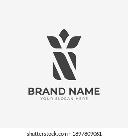 Letter N Crown King Queen Logo Vector Template suitable for personal logo, fashion, beauty, or jewelry brand