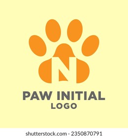 Buchstabe N-Hund Pfoten erste Vektorgrafik-Logo-Design