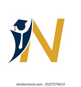 Letra N Educación Logo Concepto Con Sombrero De Graduación. Símbolo de logotipo de graduación de la Academia