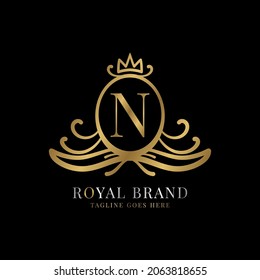 letra N diseño del logotipo del vector de cresta real para marca vintage y cuidado de belleza inicial