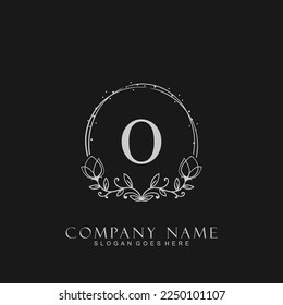 letter O floral logo design. logo for women beauty salon massage cosmetic or spa brand