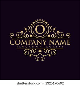 Letter O Luxury Hotel Label 