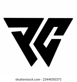 logotipo de forma p y c de letra con concepto de forma triangular