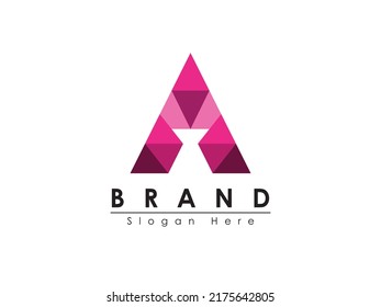 Una carta con el logo icónico rosado