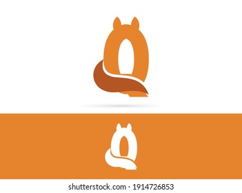 Letter Q cat logo design. Vector combination of animals and letter