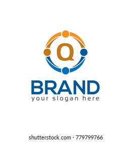 Letter Q in circle. Flat logo design. 