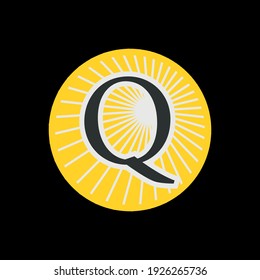 Letter Q in a circle with sunlight Design
