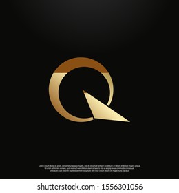 Letter Q gold Logo icon monogram design. Vector graphic design template element. black background. eps10