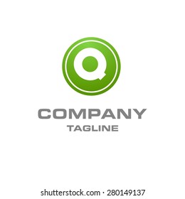 Letter Q logo , creative green circle , Elegant calligraphic , Company logo design . vector illustration