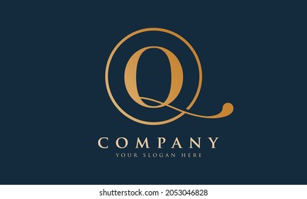 Letter Q Logo With Creative Modern Business Typography Vector Template. Creative Abstract Letter Q Logo Design