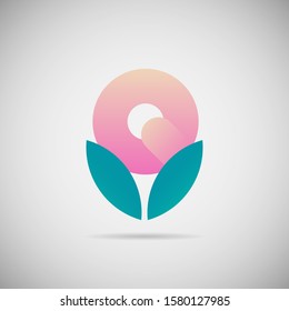 Letter Q logo flower simple elegant flat design. creative gradient logo vector. abstract unique font and alphabet modern logo for company, spa, health, event, community. EPS 10.