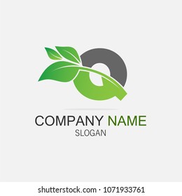 Letter Q logo with leaf element