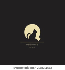 LETTER Q LOGO NEGATIVE SPACE MONOGRAM