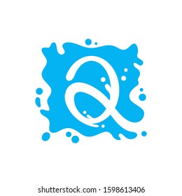 Letter Q logo on a square liquid
