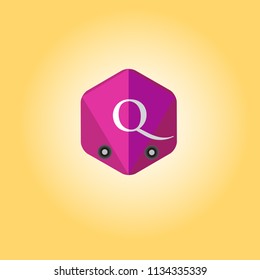 Letter Q logo with polygon background