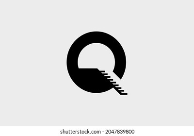 Letter Q Logo Stair Negative Space Minimalis 