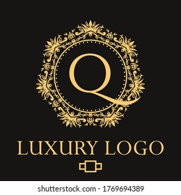 Letter Q luxury logo. Premium elegant initial letter design template for restaurant, hotel, boutique, cafe, Hotel, Heraldic, Jewelry, Fashion and other business