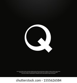 Letter Q modern Logo icon monogram design. Vector graphic design template element. black background.