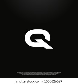 Letter Q modern Logo icon monogram design. Vector graphic design template element. black background.