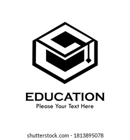 Letter q with student hat. suitable for university, school, education, student, web, brand, symbol, college,graduate,literature, course, identity, etc
