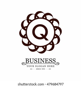 letter Q Vintage emblem, Flourishes calligraphic Monogram design elements