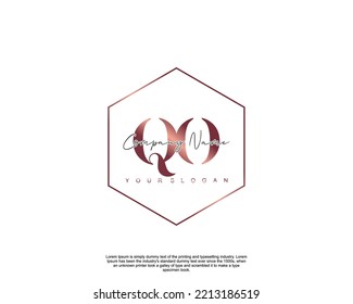 Letra QO Logo de escritura manual inicial con firma y estilo dibujado a mano.