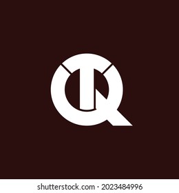 Letra QT diseño simple de logotipo vectorial