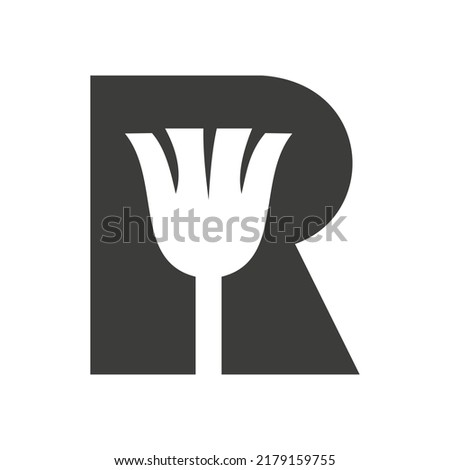 Letter R House Cleaning, Maid Logo Vector Template. Broom Logo Concept with Cleaning Brush Stock foto © 