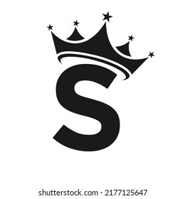 Logo De La Carta S. Logo de la corona en la plantilla de vectores de letras S para la belleza, la moda, la estrella, elegante, el signo de lujo