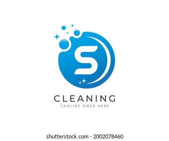 Letra S con puntos y burbujas. Plantilla de diseño de logotipo de limpieza