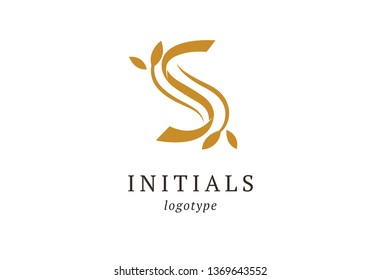 Letter S vector logo. Vintage Insignia and Logotype. Business sign, identity, label, badge initials. Monogram design elements, graceful template. Calligraphic elegant logo design. 
