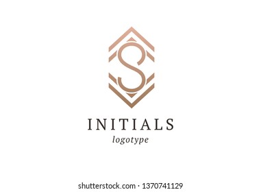 Letter S vector logo. Vintage Insignia and Logotype. Business sign, identity, label, badge initials. Monogram design elements, graceful template. Calligraphic elegant logo design. 