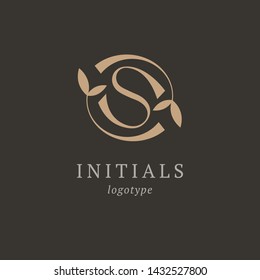 Letter S vector logo. Vintage Insignia and Logotype. Business sign, identity, label, badge initials. Monogram design elements, graceful template. Calligraphic elegant logo design.