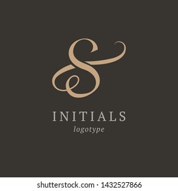 Letter S vector logo. Vintage Insignia and Logotype. Business sign, identity, label, badge initials. Monogram design elements, graceful template. Calligraphic elegant logo design.