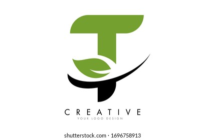 Letra T con diseño de logotipo de hoja y Swoosh creativo. Ilustración vectorial de letra eco.