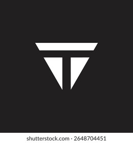 Letra T com forma de triângulo, espaço negativo, design de logotipo de marca moderna.