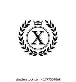 Letter X laurel Kranz Template Logo Luxury Brief mit Krone. Monogramm-Alphabet. Schöner königlicher Initialbrief.	