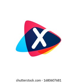 Letter X logo in dynamic triangle intersection shape. Vector icon perfect for sport labels, delivery posters and vibrant identity, etc.